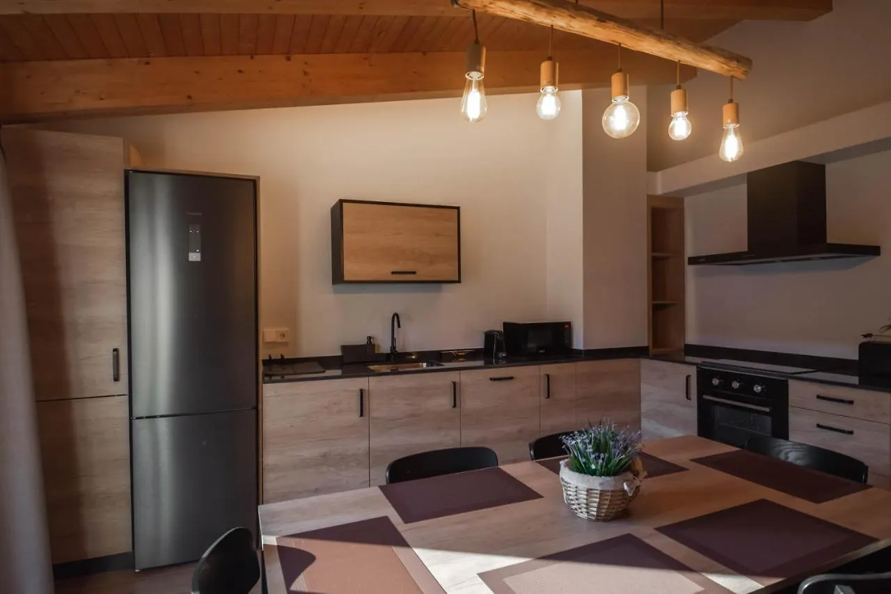 Cal Negret Rural Apartments Alos de Balaguer