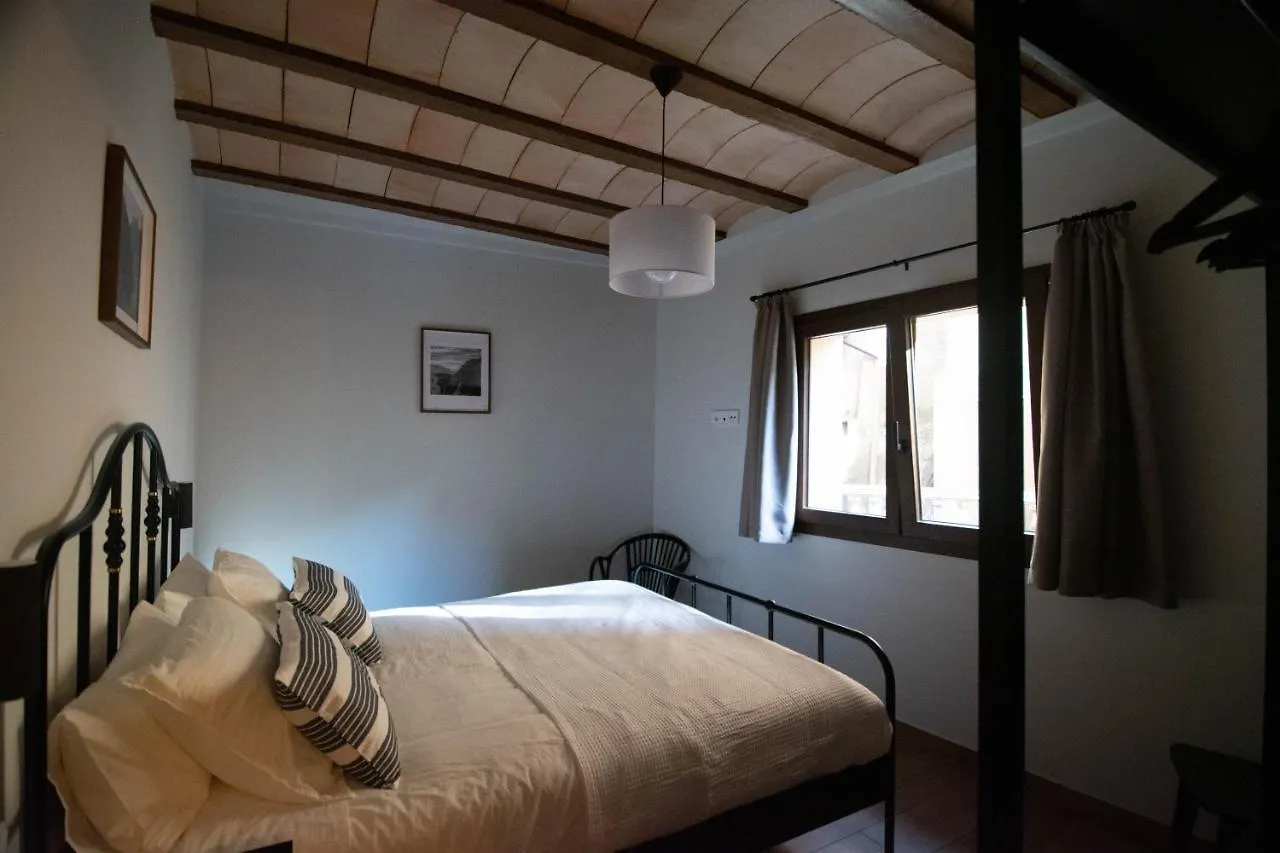 Cal Negret Rural Apartments Alos de Balaguer