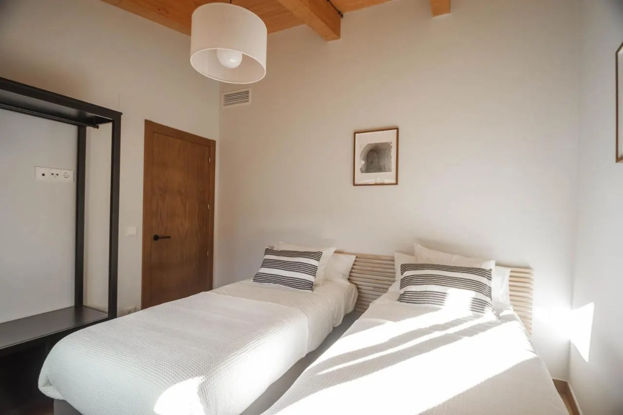 Cal Negret Rural Apartments Alos de Balaguer